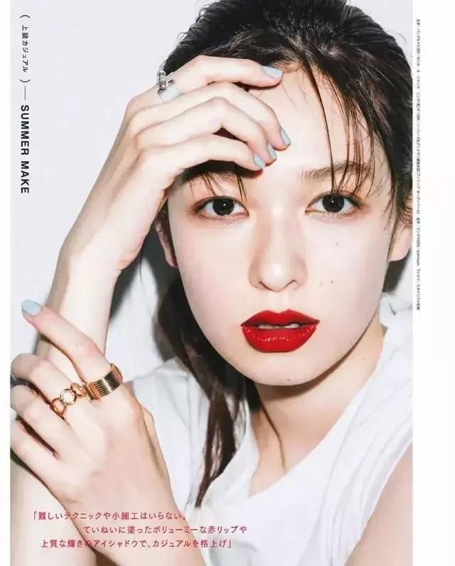 红梨色和棕红色哪个好看,2019年流行颜色红梨色