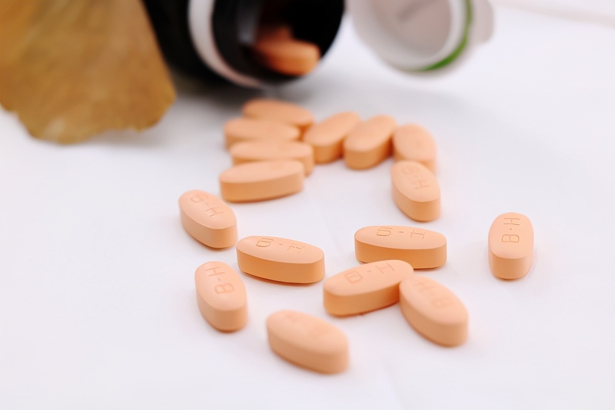 医院领的叶酸和药店的叶酸哪个好,为什么医院的叶酸片便宜