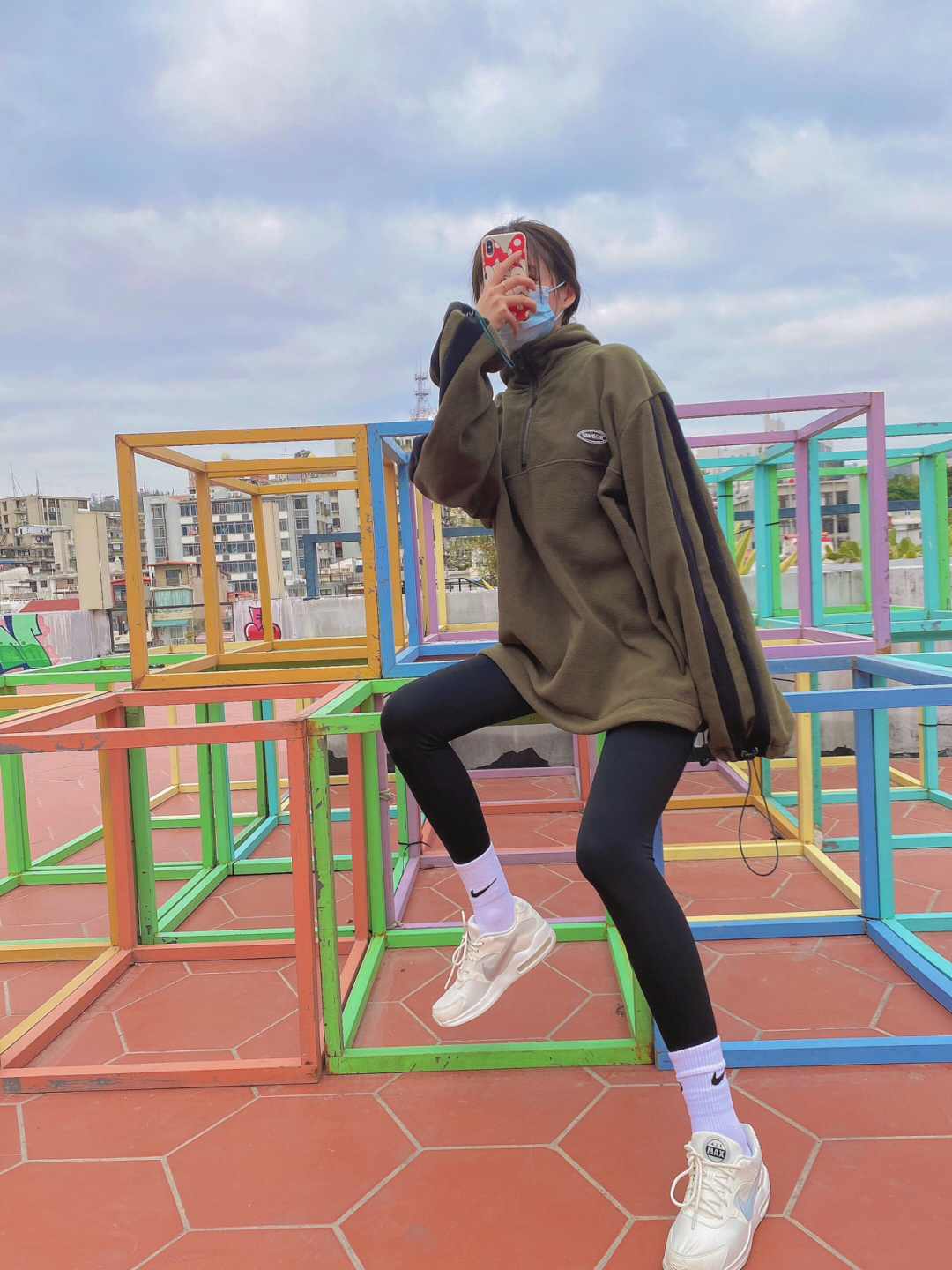 适合北方冬天穿的鲨鱼裤袜子,现在流行鲨鱼裤还是打底裤袜