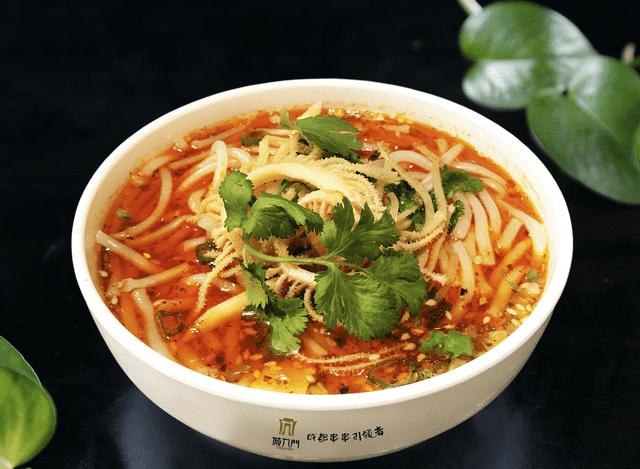 黑珍珠一钻雪蟹宴、谢霆锋爱吃的网红甜品……11月新店榜来了！