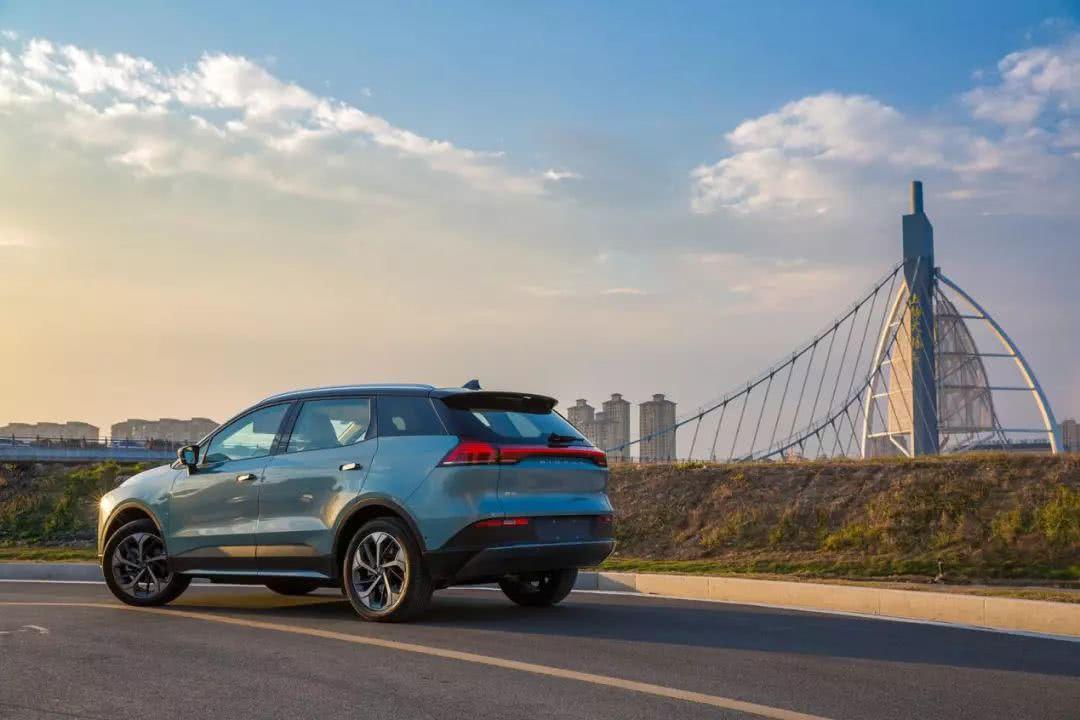 2021款爱驰u5即将焕新而来,爱驰u5新能源评测