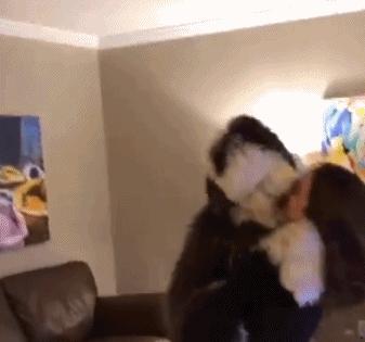 平时瓶盖都拧不开的小女生,平时拧不开瓶盖的女孩原视频