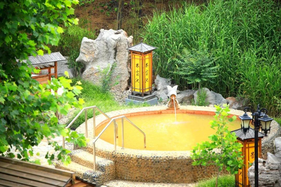 新盈泰生态温泉度假村天气,新盈泰温泉度假村夜场