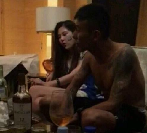 足球天才堕落,35岁前国足退役结束17年辉煌