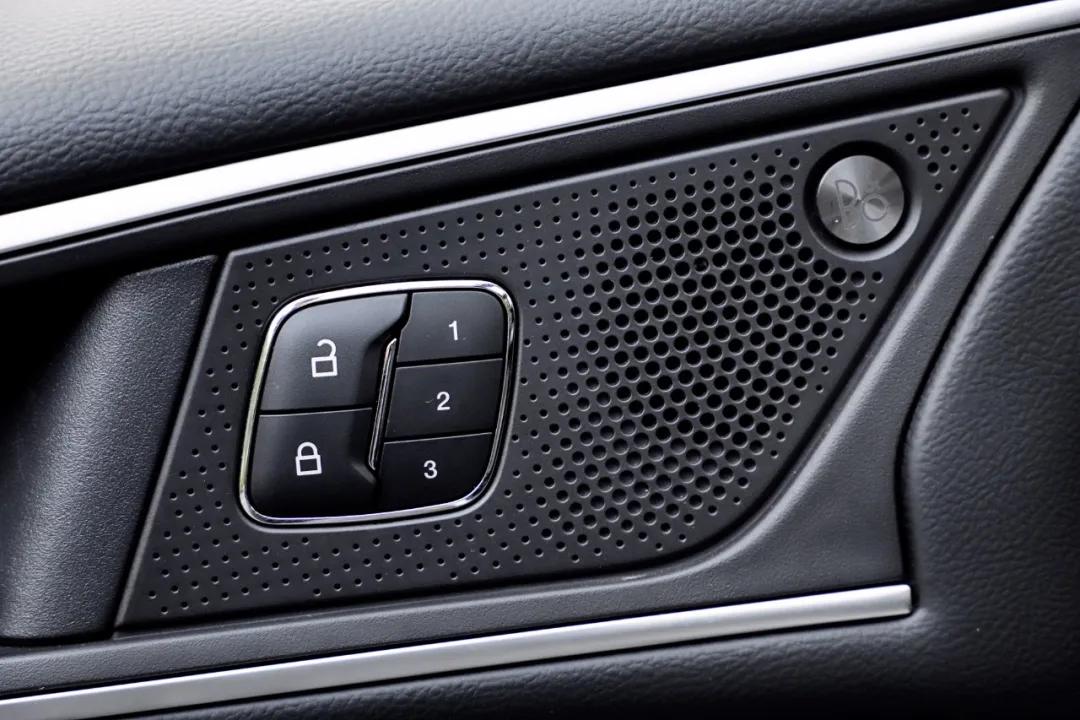 福特锐界对比汉兰达深度测评,锐界plus和汉兰达2.0t哪个值得买