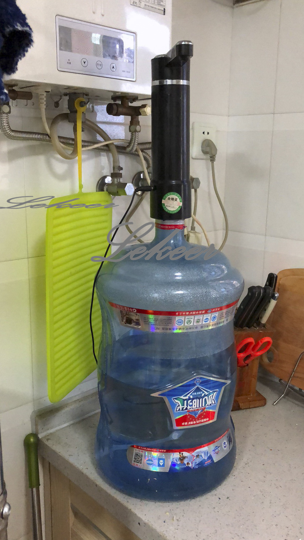 桶装水开封4个月还能饮用,桶装水开封三天超标