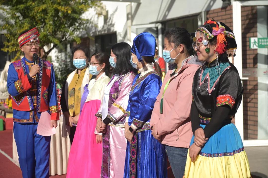 民族团结润童心家园携手共成长——和平五幼举行2021年秋季民族运动会
