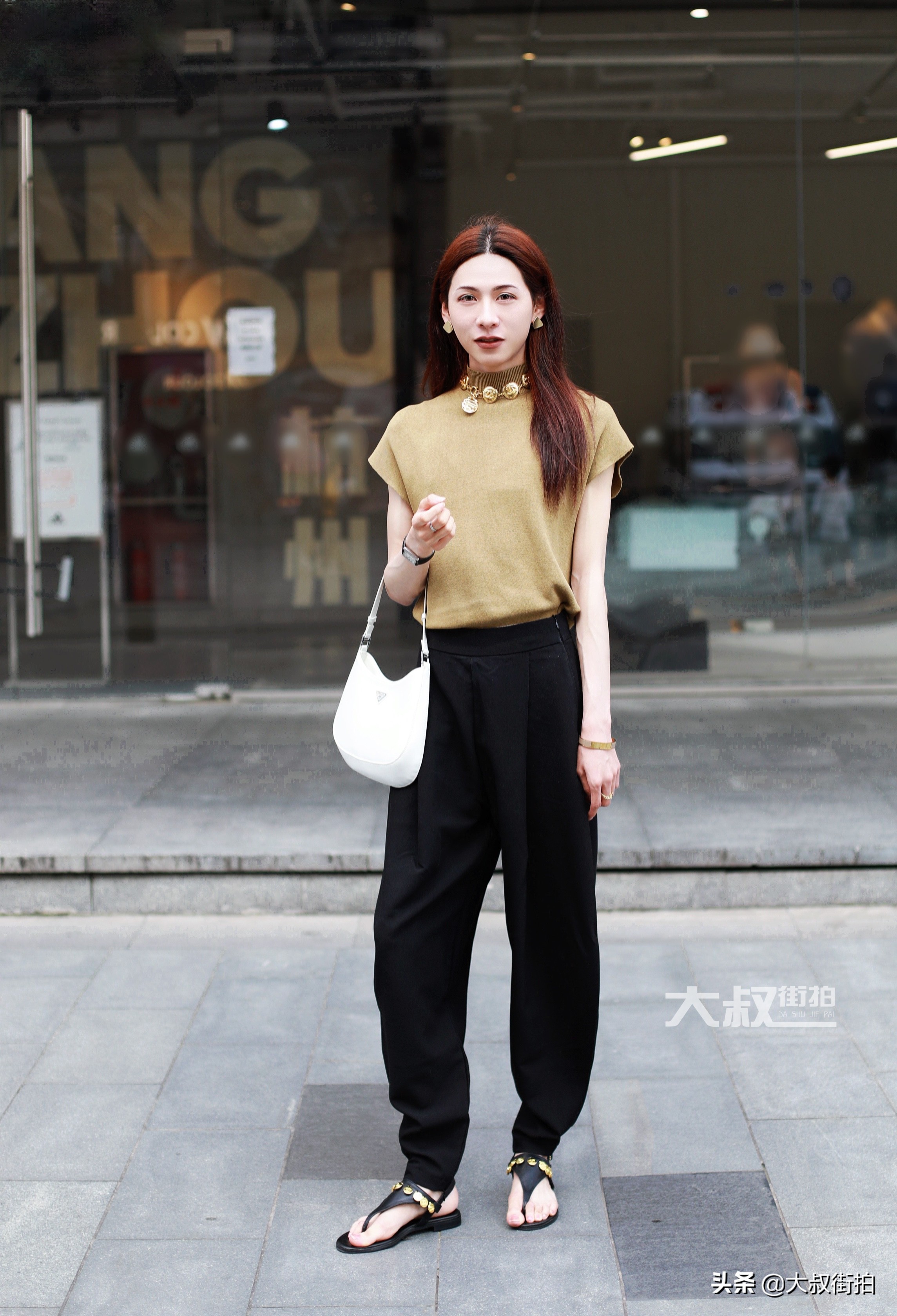 来一波成熟气质大叔街拍,来一张适合大叔的街拍