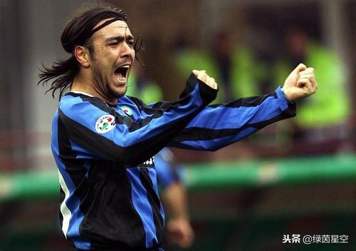 足坛9号球衣代表人物,足坛上的9号