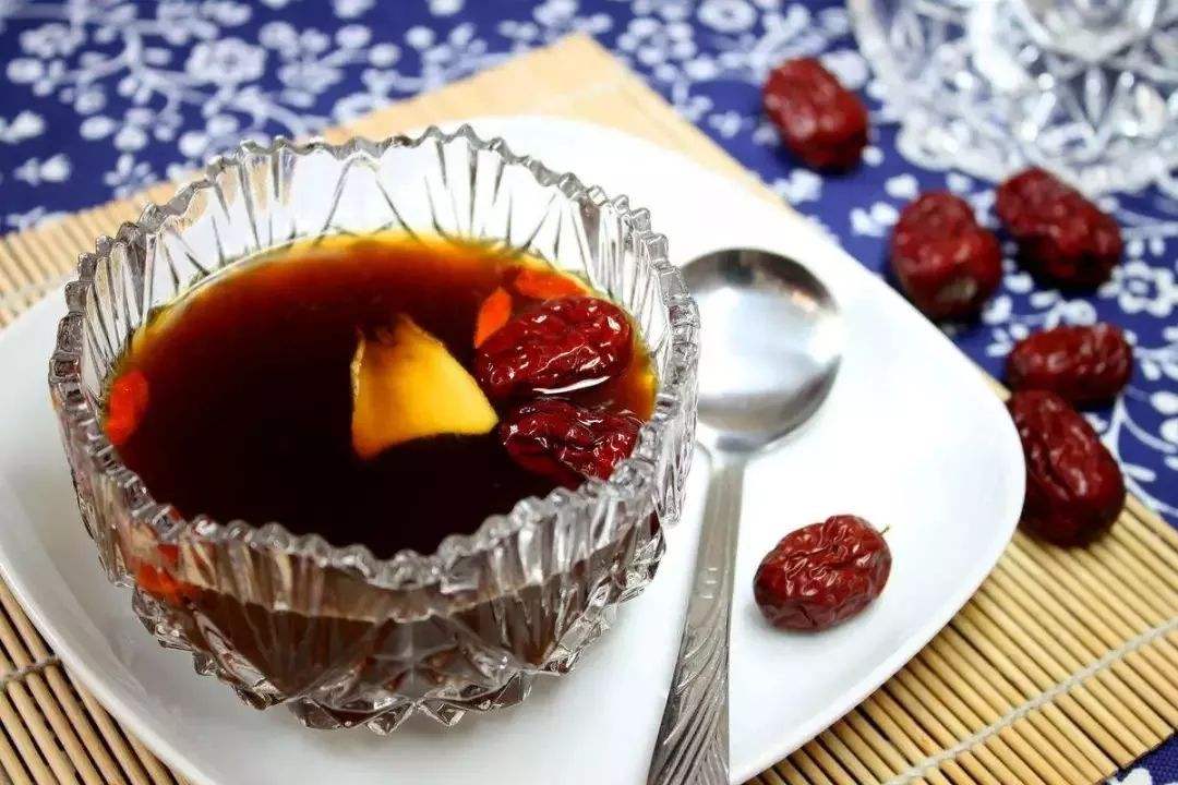 宫寒痛经最简单止痛的方法,女性痛经和宫寒有关系吗