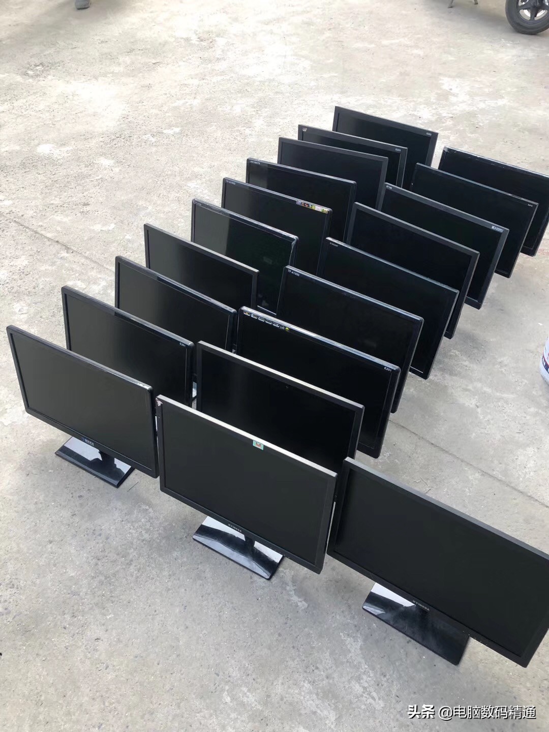 一体机电脑27寸清仓处理,电脑主机35元回收