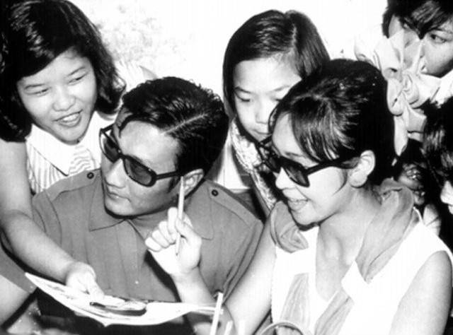 73岁影后萧芳芳：周星驰的理想爱人，与李连杰亲如母子