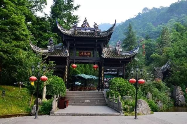 成都本地人不会带你去的5个地方,成都青城后山不上山游玩