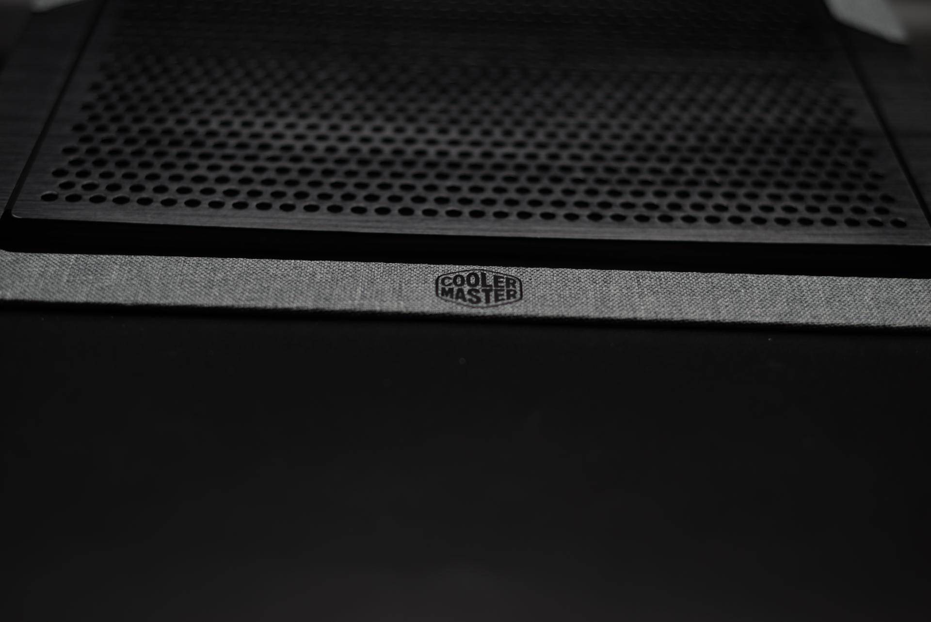 炎热的夏季带给你一片清凉,夏日炎炎给人一种清凉舒心感