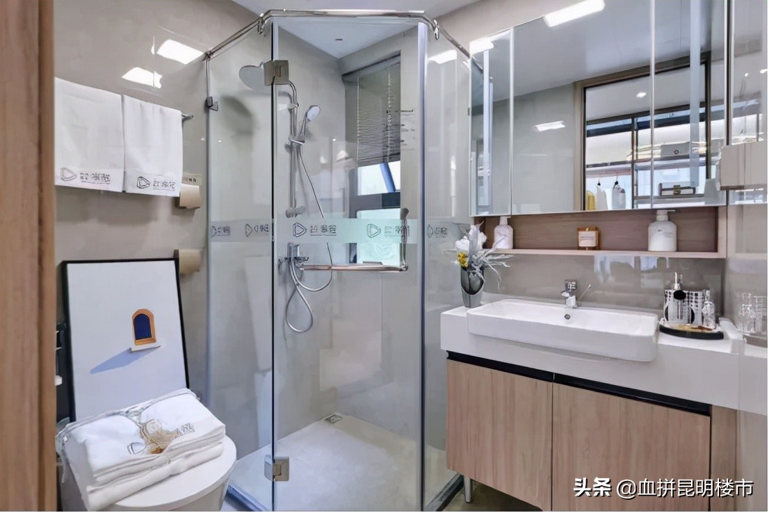 二层小洋楼自建房小户型,低首付低总价买三室两卫小洋楼