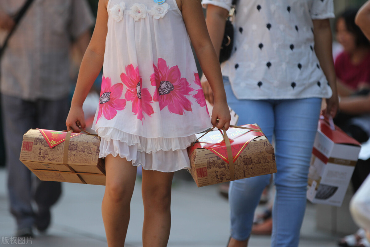 中秋过节送礼一般送几样,中秋送礼的规矩和禁忌