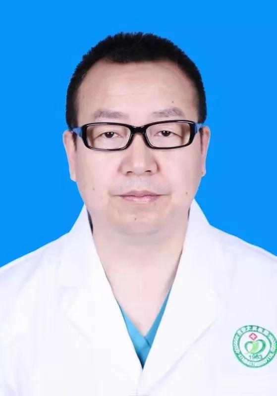 杨晓荣：酷爱钻研专挑“硬骨头”啃的学科带头人