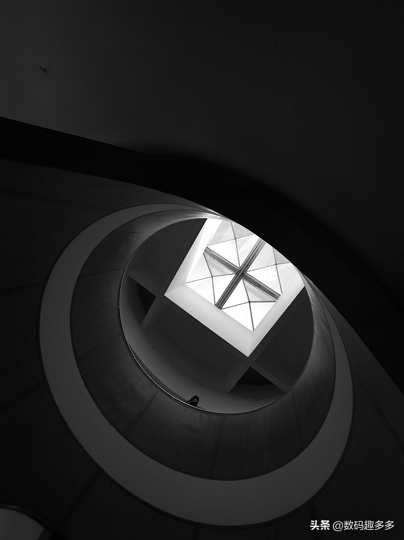 新手如何快速上手华为p50pro,深度评测华为p50与华为p50pro视频