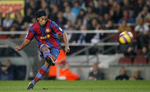 世界足球传奇人物罗纳尔多,足球世界传奇都有谁