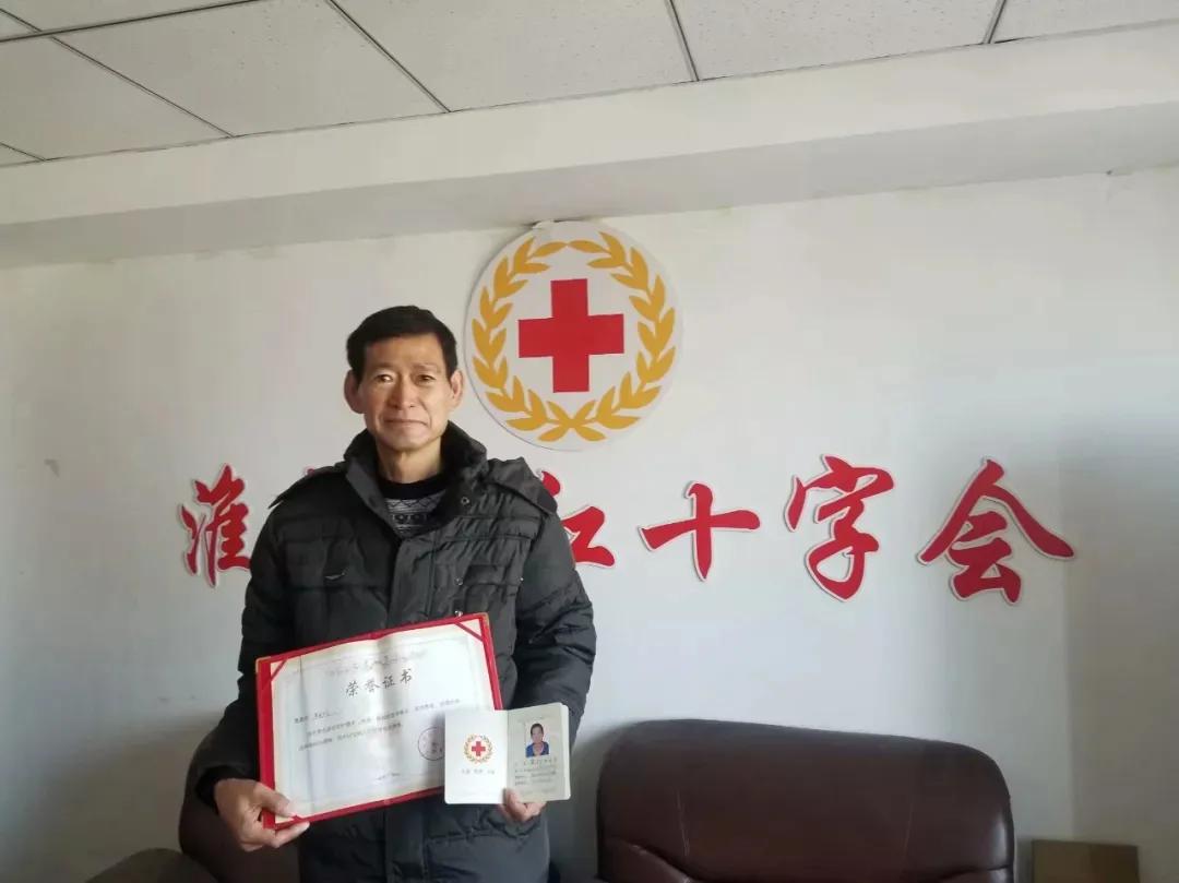 69岁确诊癌症晚期跑马拉松,6年跑了马拉松抗癌老人