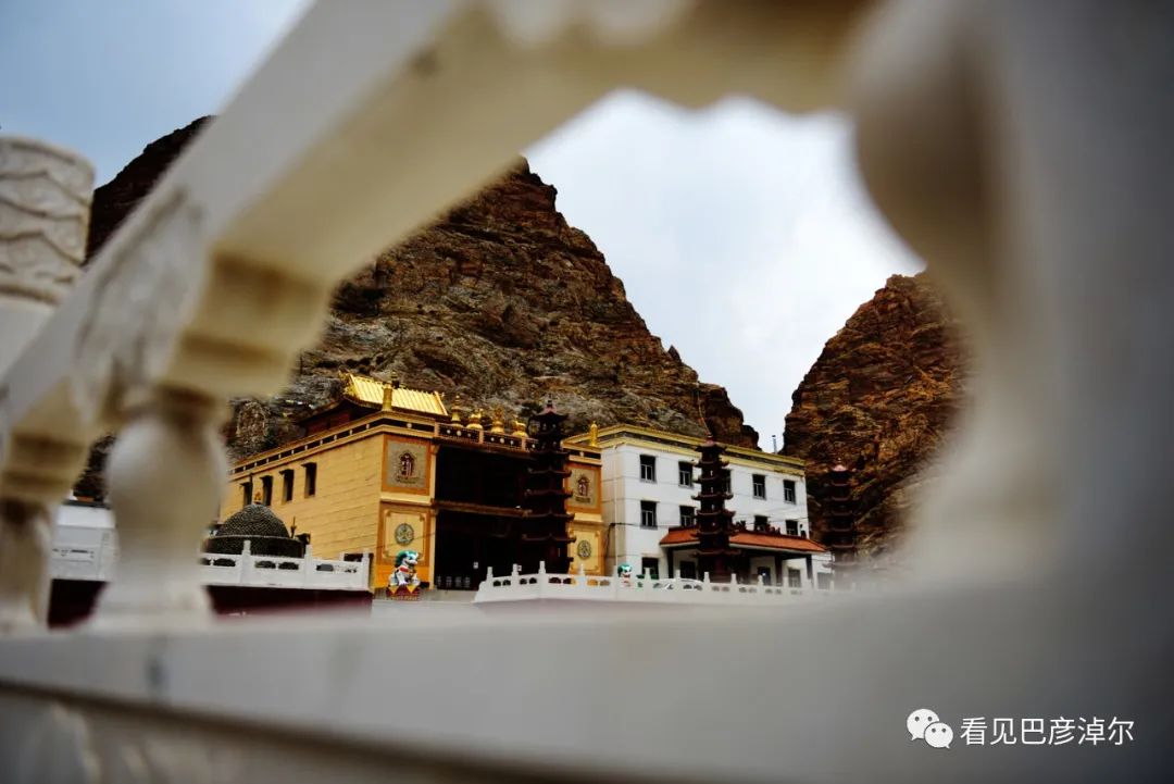 来认识一个不一样的我翻译,来认识不一样的滑雪