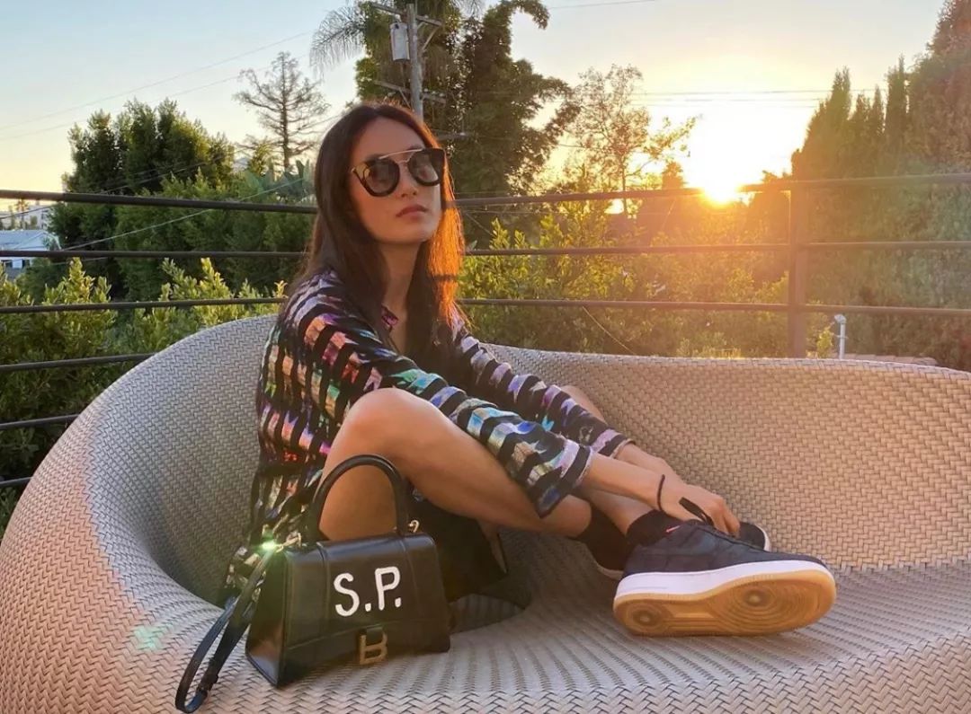 陈冠希nike玫瑰金丝绸,陈冠希丝绸系列玫瑰金