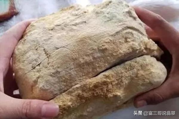 翡翠皮壳赌石视频,翡翠赌石皮壳图解