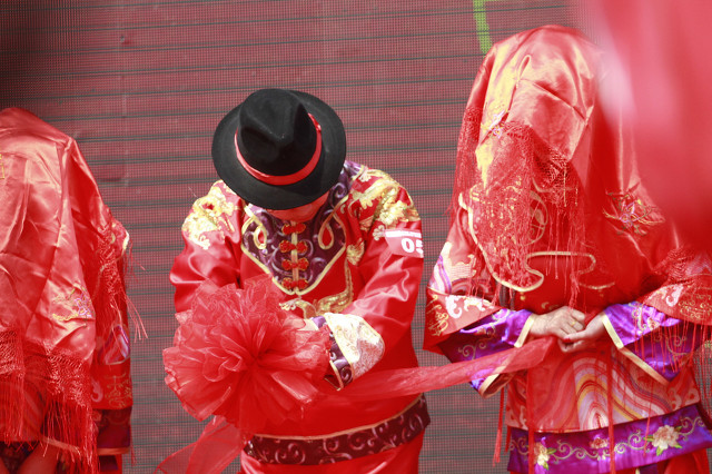 你知道回族是怎么举办婚礼的吗？他们的习俗和汉族差异太大