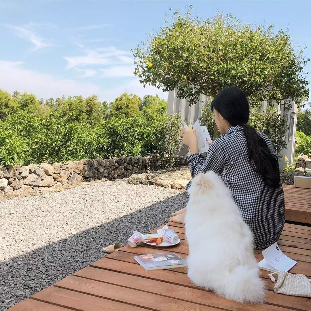 29岁女孩独居图片,29岁独居女孩的视频