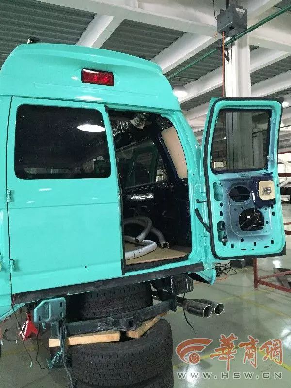 榆林男子花了155万买进口商旅车疑是国内改装称知道维权路难走