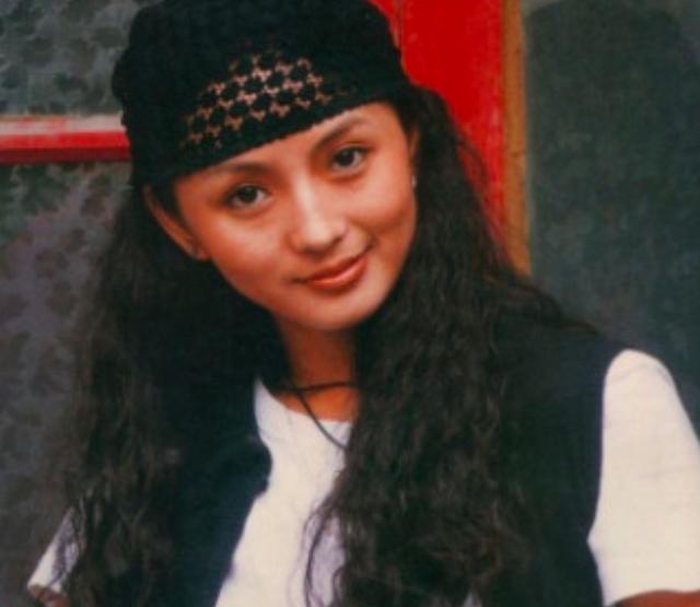 演还珠格格香妃刘丹还活着吗,当年还珠里的香妃刘丹