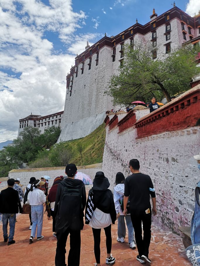 带你一起探索神秘的布达拉宫,去神秘的拉萨看最美的布达拉宫
