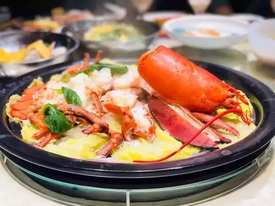 天津人借钱买奢侈品,天津人借钱吃海鲜是什么意思