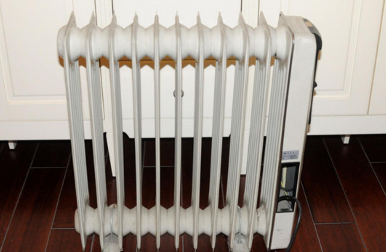 小太阳取暖器一直插电会起火吗,取暖器24小时开着会引起火灾吗