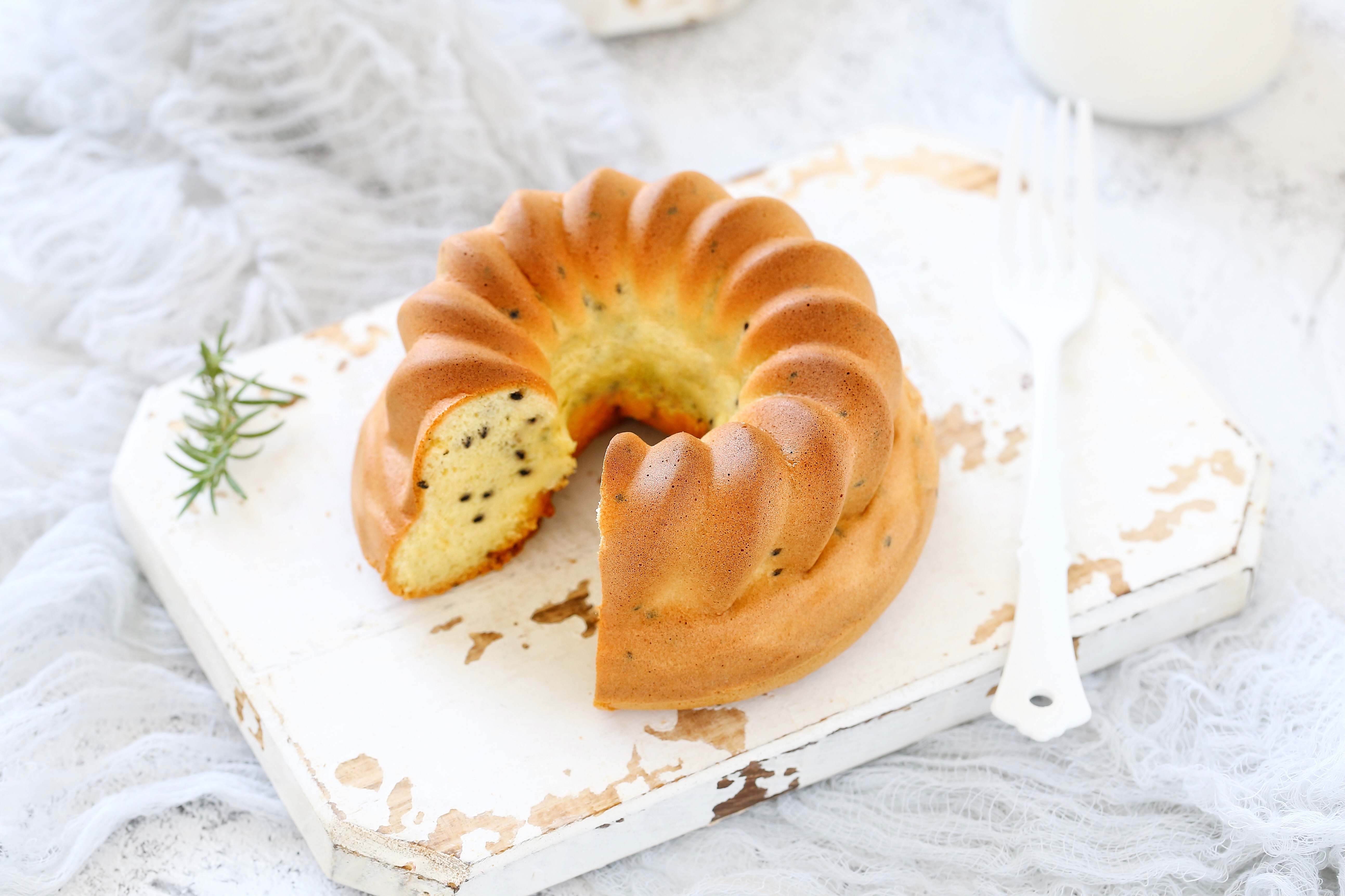 想吃蛋糕不用买了教你简单做法,在家怎么自制蛋糕不塌陷