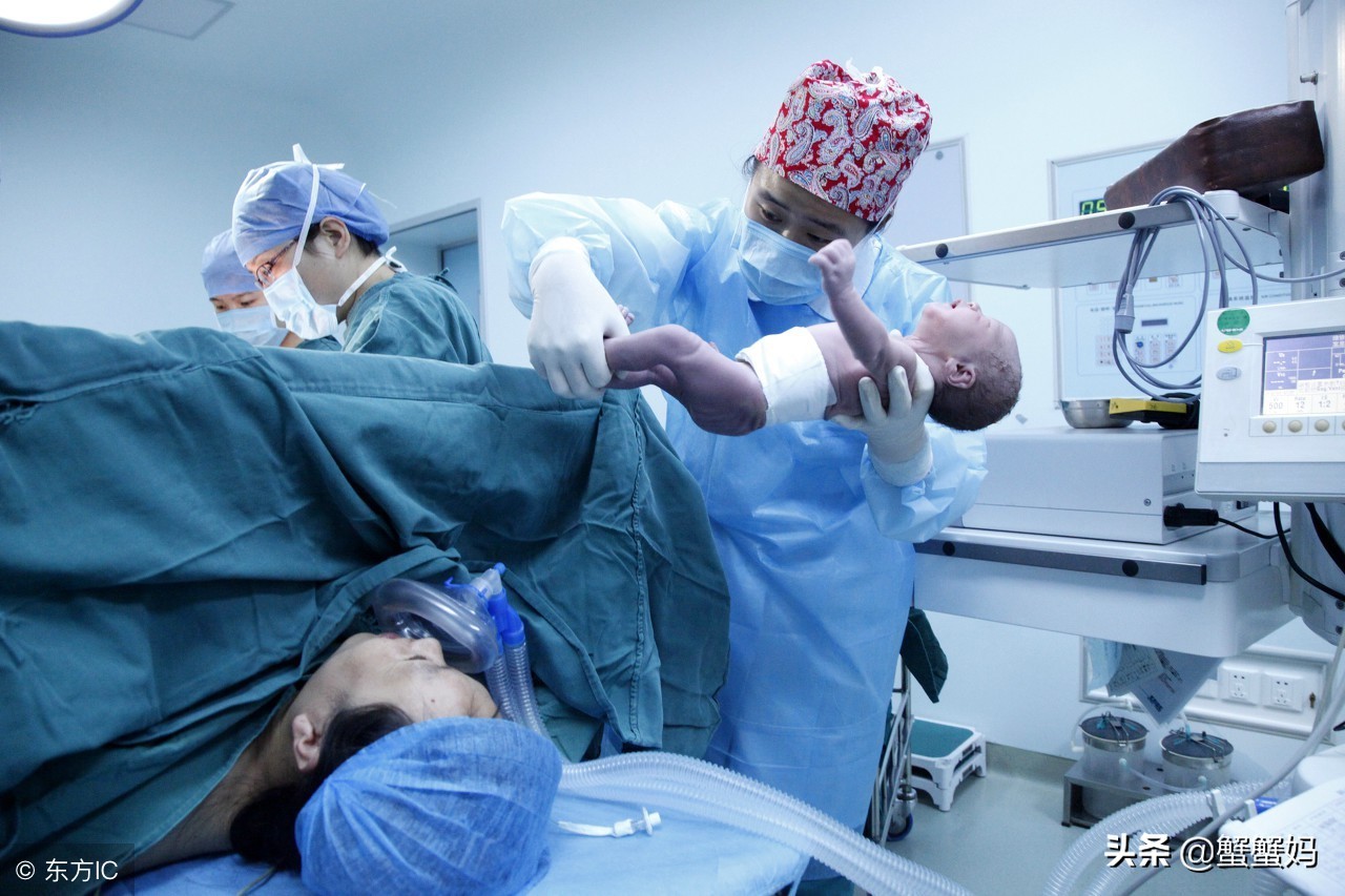 产后恶露停了又来怎么回事,产后恶露停了后有粉色的血