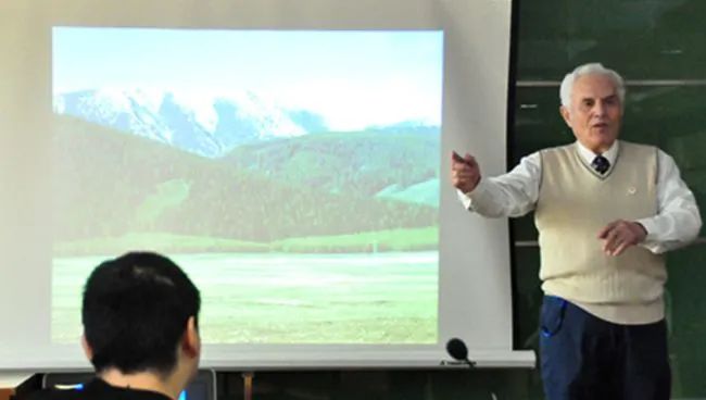 地质学家李忆祖的中国兄弟姐妹,地质学家李忆祖的全家福