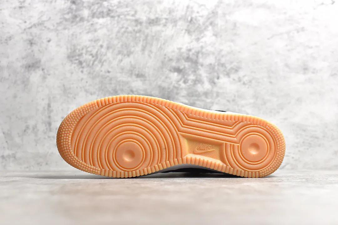 clotxnikeairforce1low彩蛋,nikeairforce1low四勾鉴别