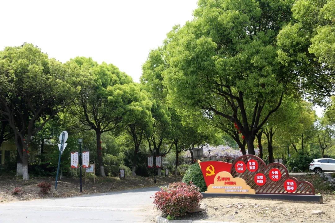 出村门口就是旅游景点,出家门就是风景