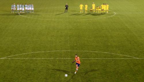 足球比分4串1中三场,足球欧联杯最新赛况