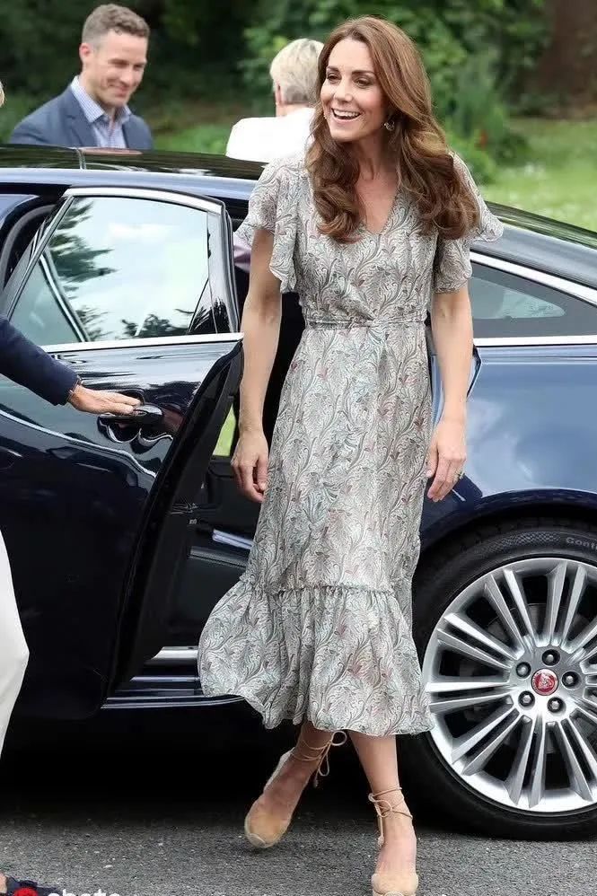 女巫鞋是什么意思啊,女巫鞋尖头