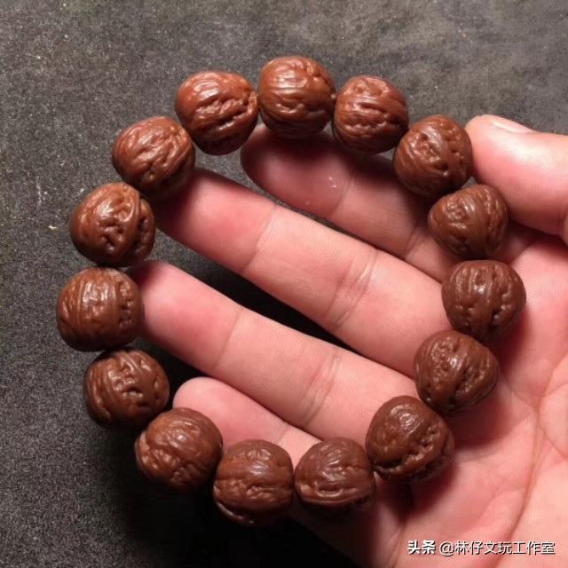 野生文玩小核桃手串,文玩小核桃手串正确盘玩方法