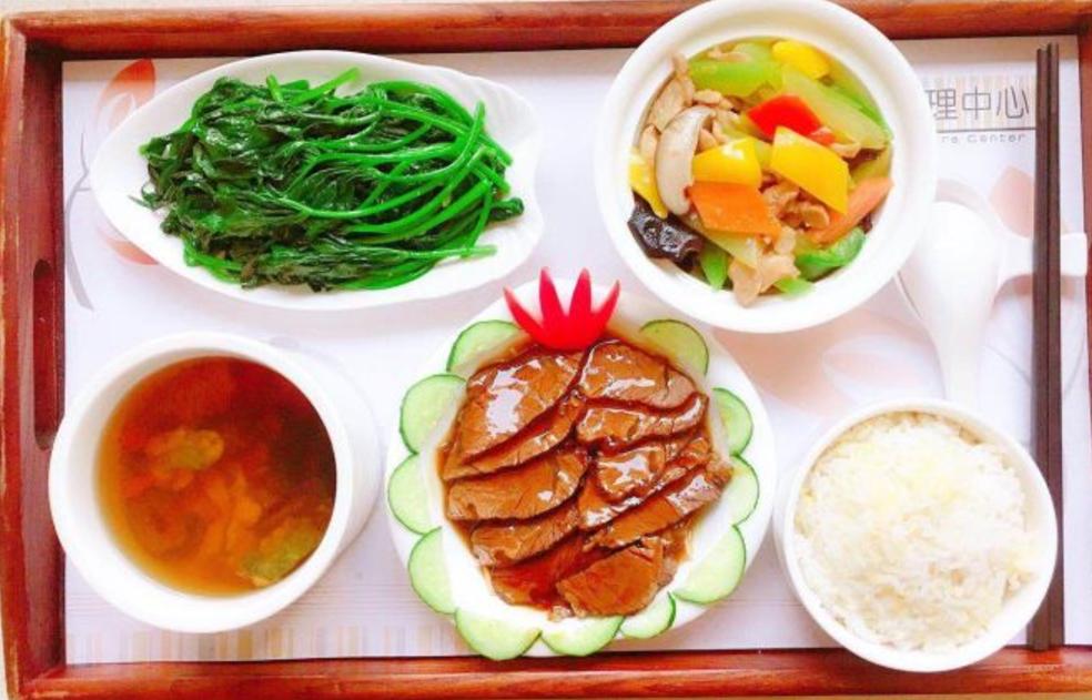 广州月子中心哪个靠谱,广州鸿玥月子中心多少钱一月