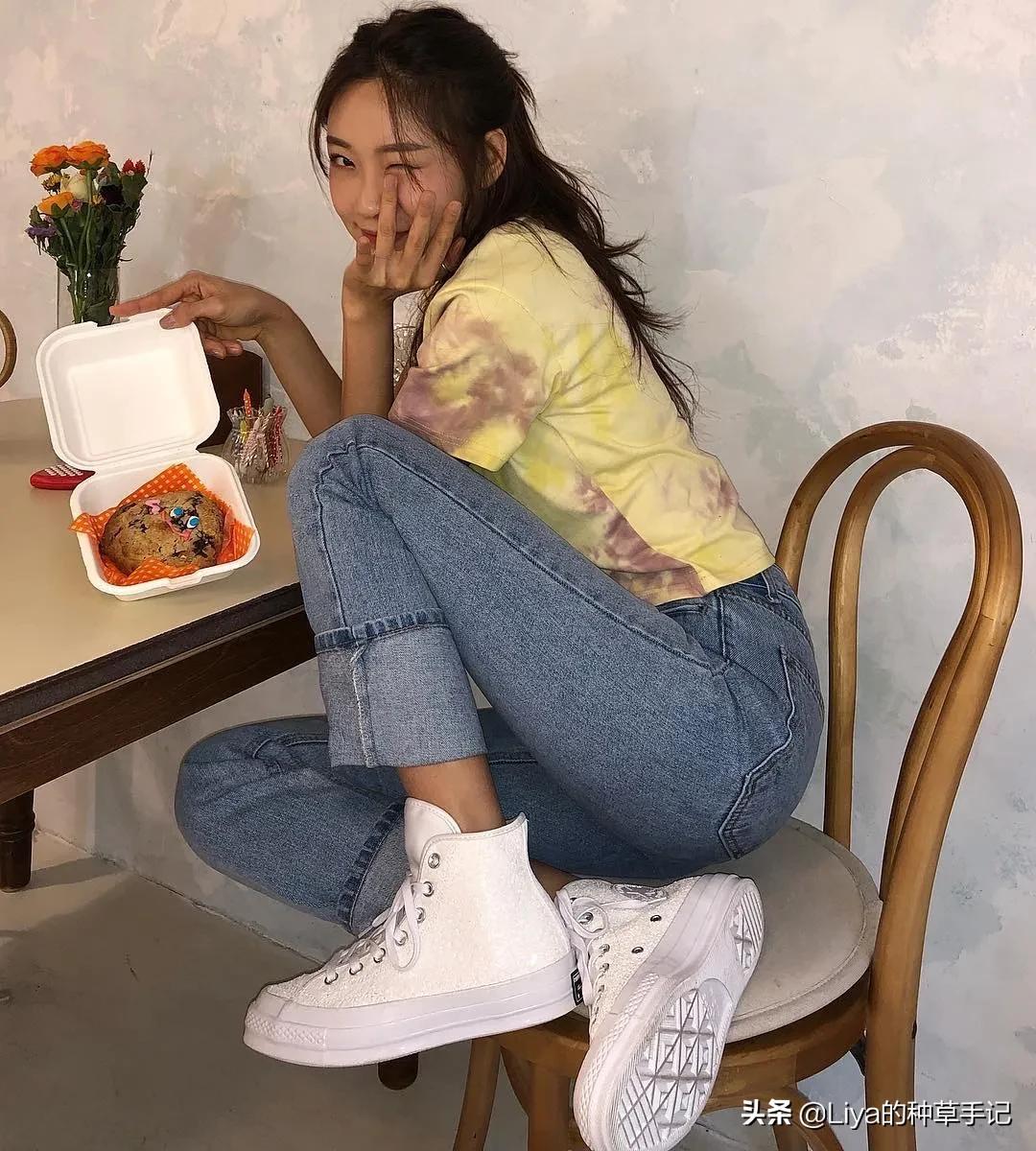 穿错卫衣显胖,宽松卫衣怎么搭配帆布鞋