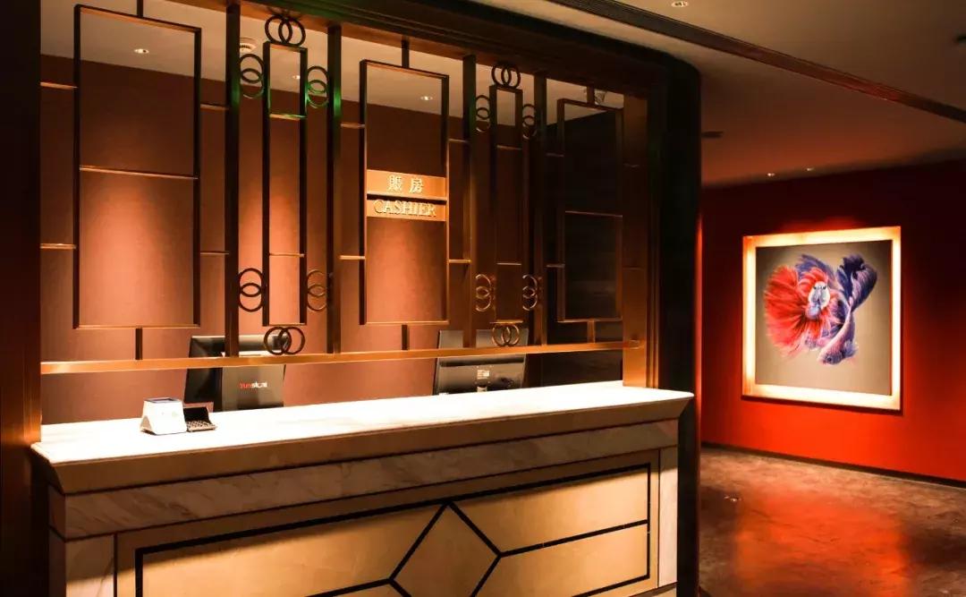 斥资1500万!人广惊现①家*场赌**火锅,明星、赌王千金都来打call