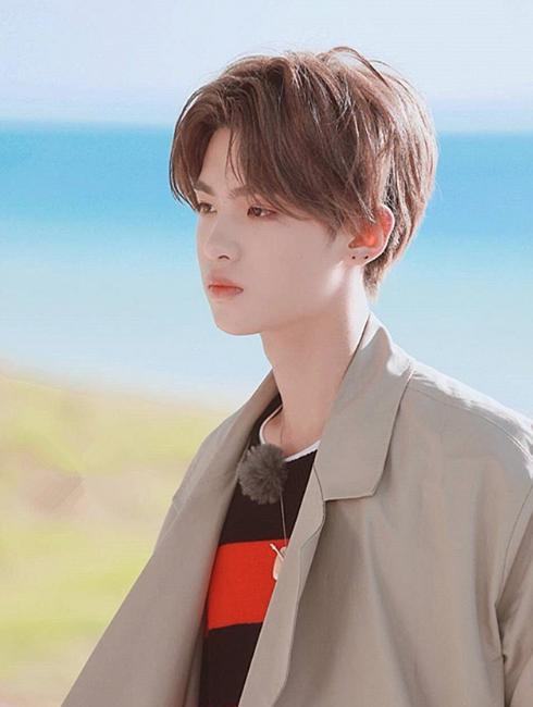 粉丝变成私生饭,边伯贤粉丝变成私生饭