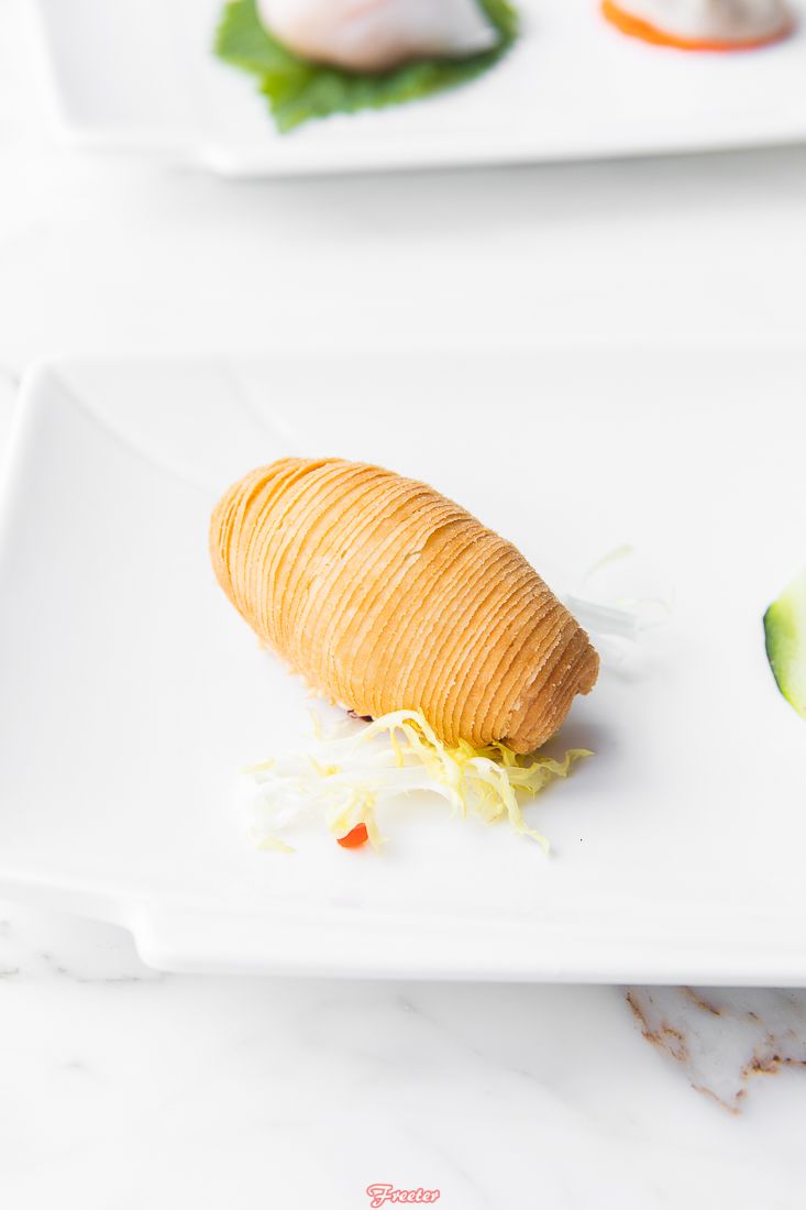 在唐阁，不止有难忘的美食体验，更有43层才能触及的海口绝美风景