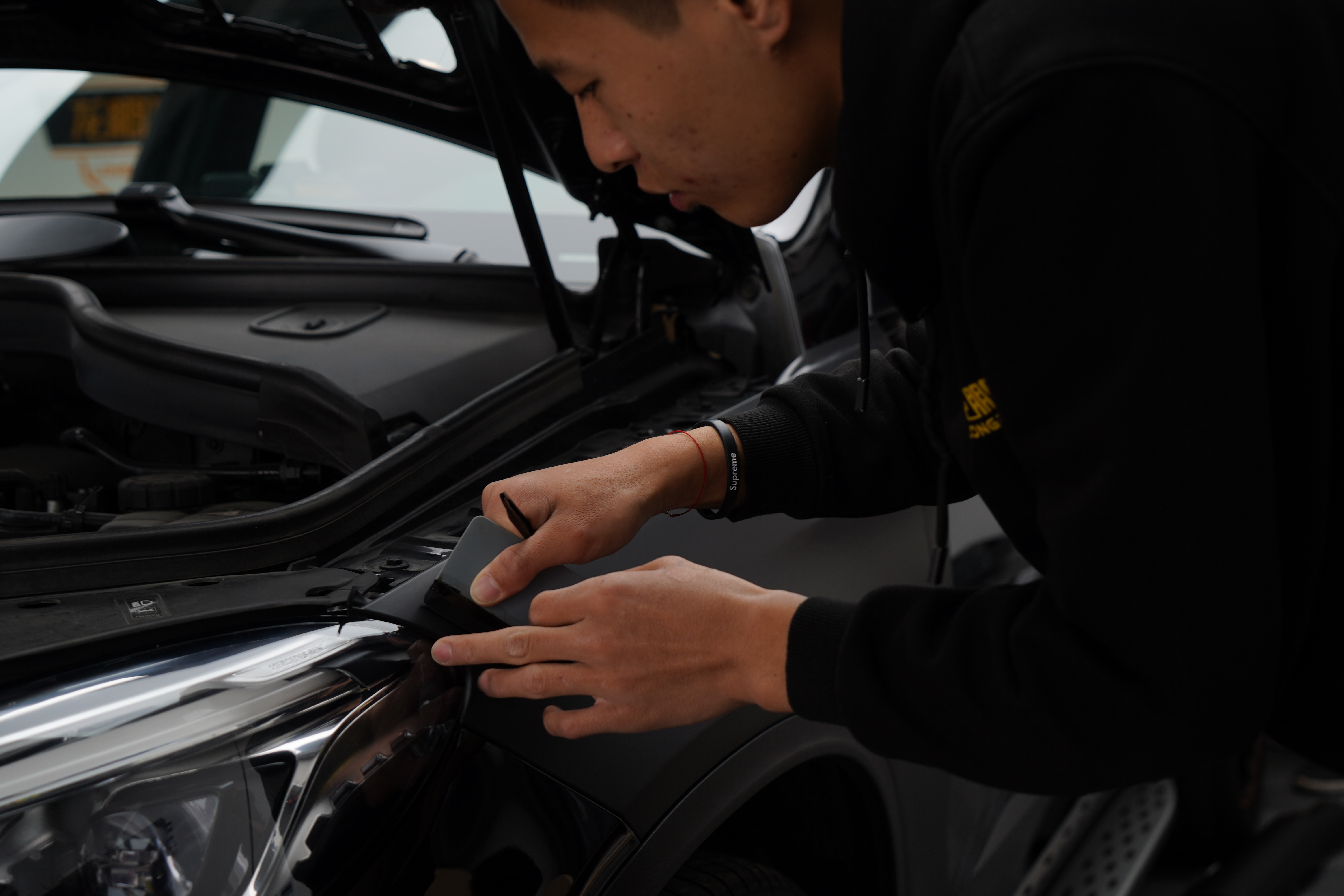 奔驰GLE43改全车炭黑,无惧任何对手挑战的黑武士