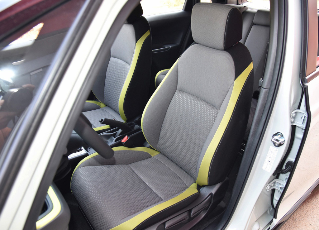 本田10万左右性价比高省油的车,本田家用车哪款性价比高些