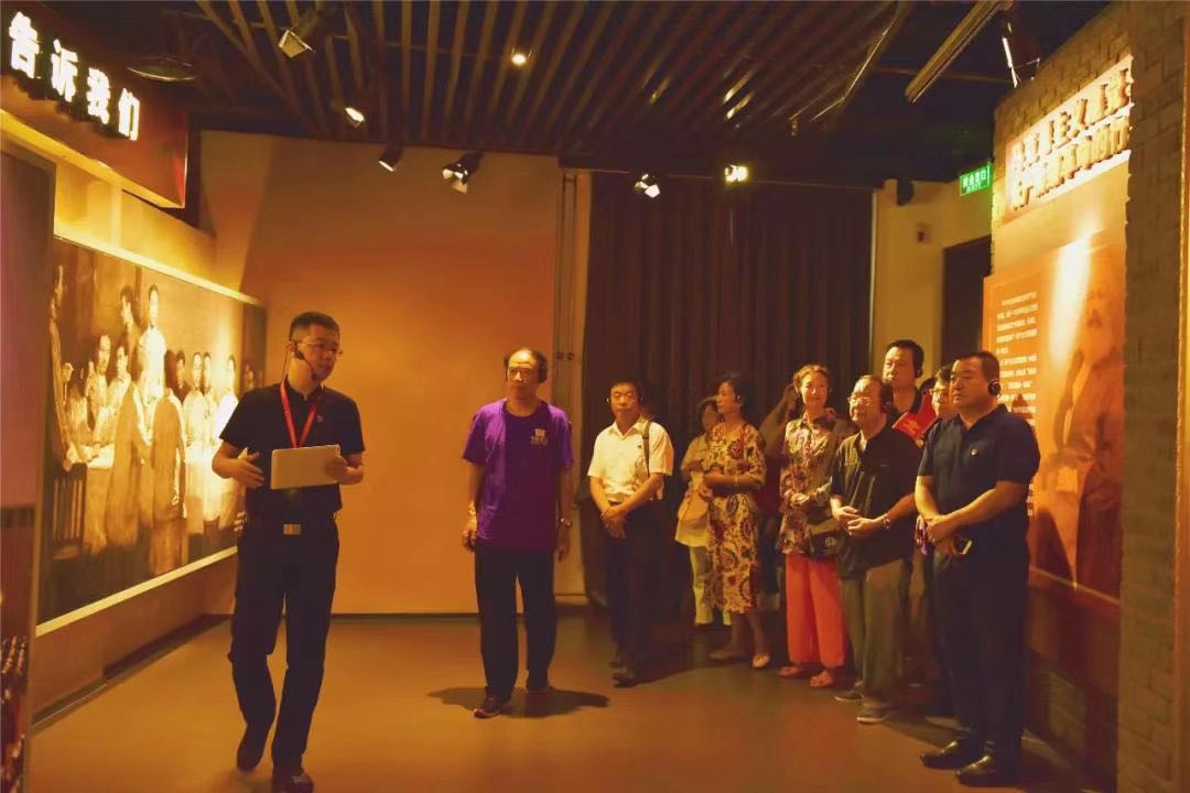 与历史对话伴榜样前进——北京市委*党**校